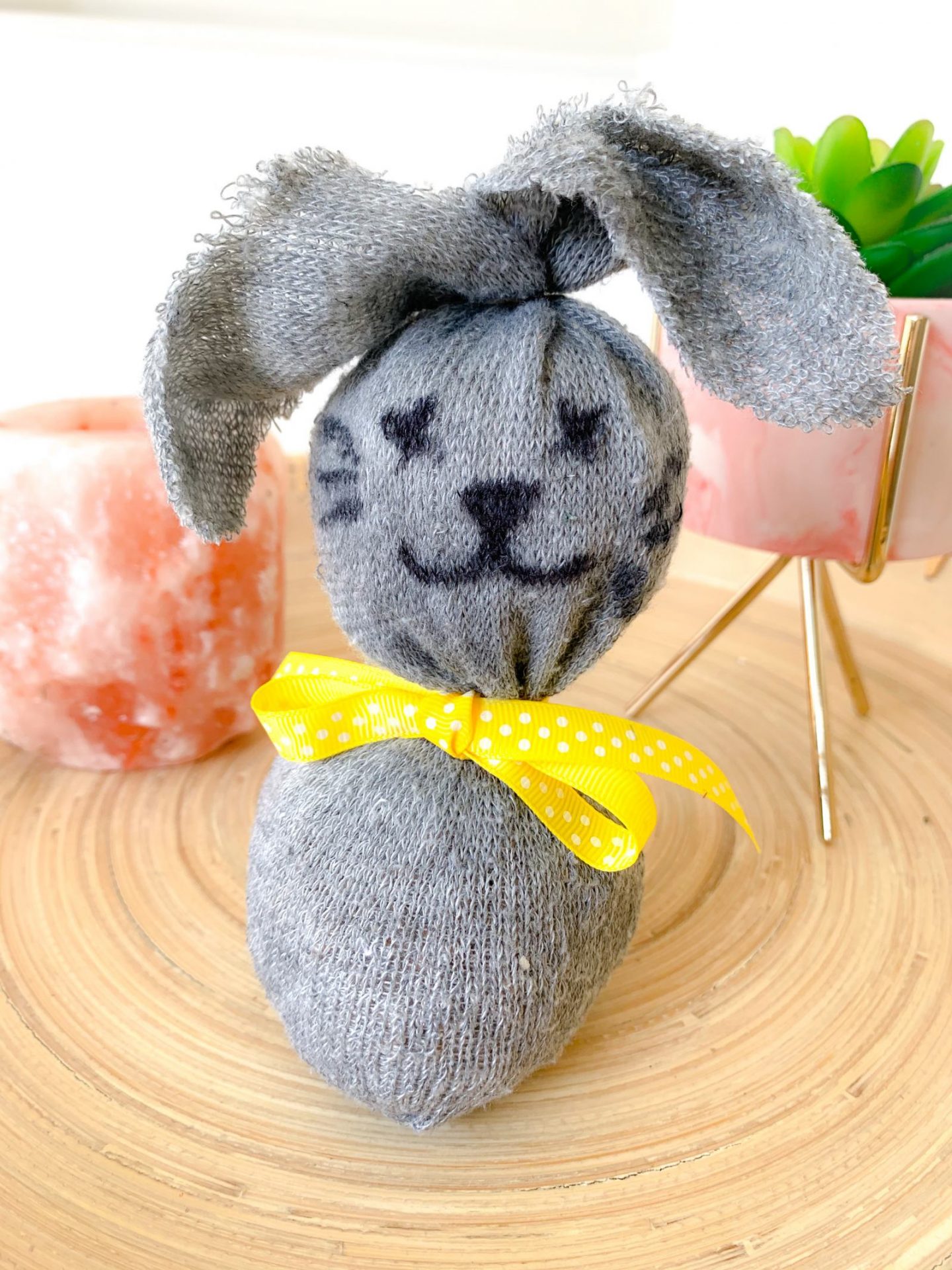 DIY NO SEW SOCK ANIMALS • OH SO KEL